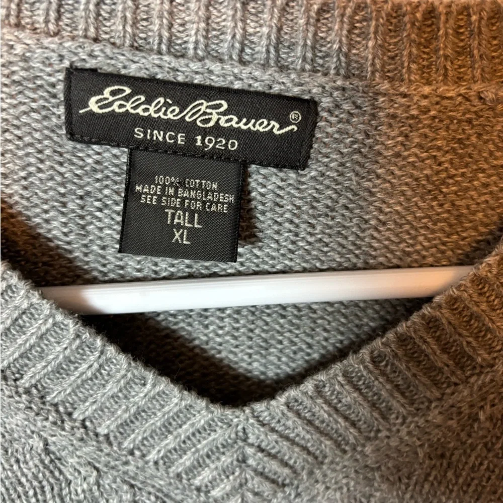 Eddie Bauer Men's V-Neck Gray Sweater Cotton